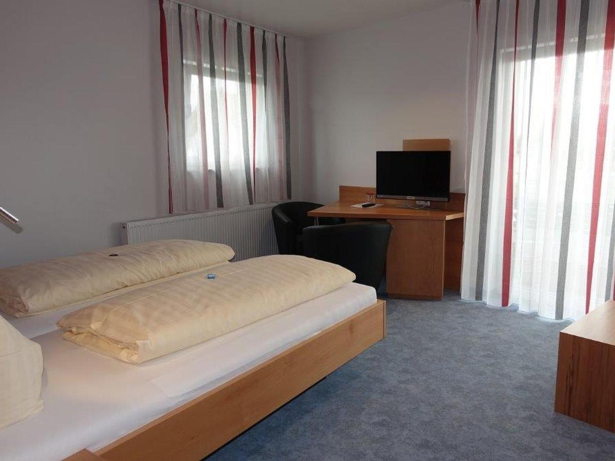 Hotel Gasthaus Krone Immenstaad am Bodensee Luaran gambar