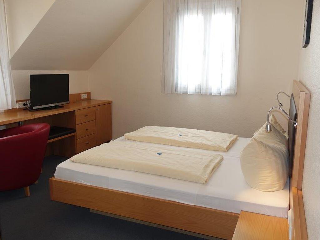 Hotel Gasthaus Krone Immenstaad am Bodensee Luaran gambar